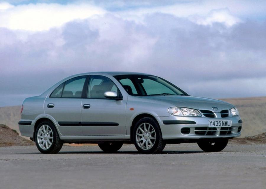  Nissan Almera Sedan 2000 года  (UK) (фото 2 из 2)